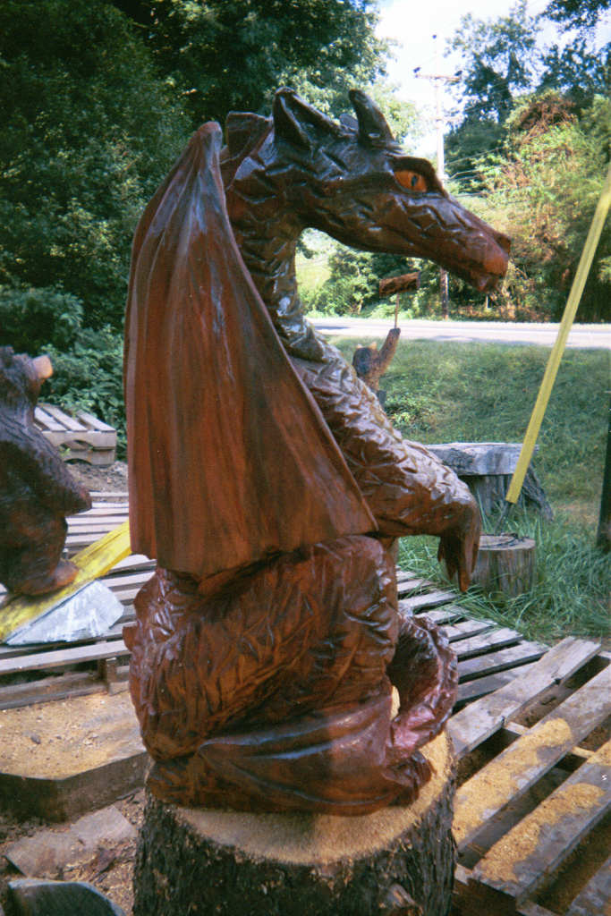 chainsaw carving carvings totem dragon pole patterns animal figure sculpture poles sculptures wood tree carved totems dragons saw chain eagle